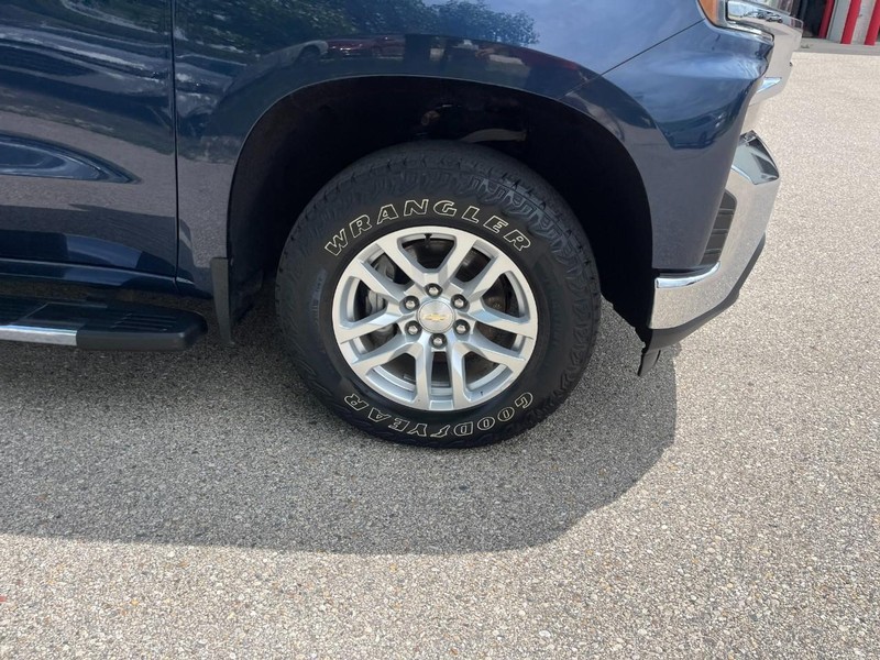 Chevrolet Silverado 1500 Vehicle Image 09