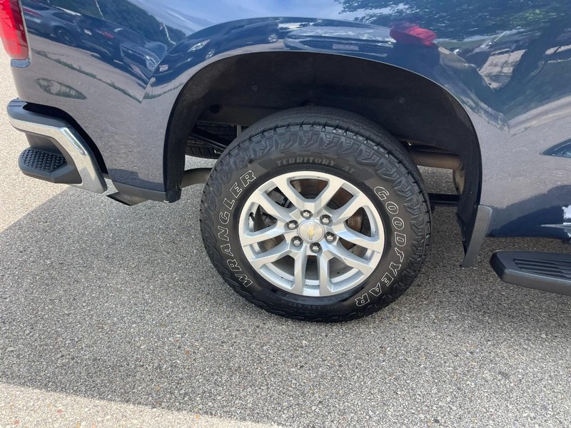 Chevrolet Silverado 1500 Vehicle Image 10