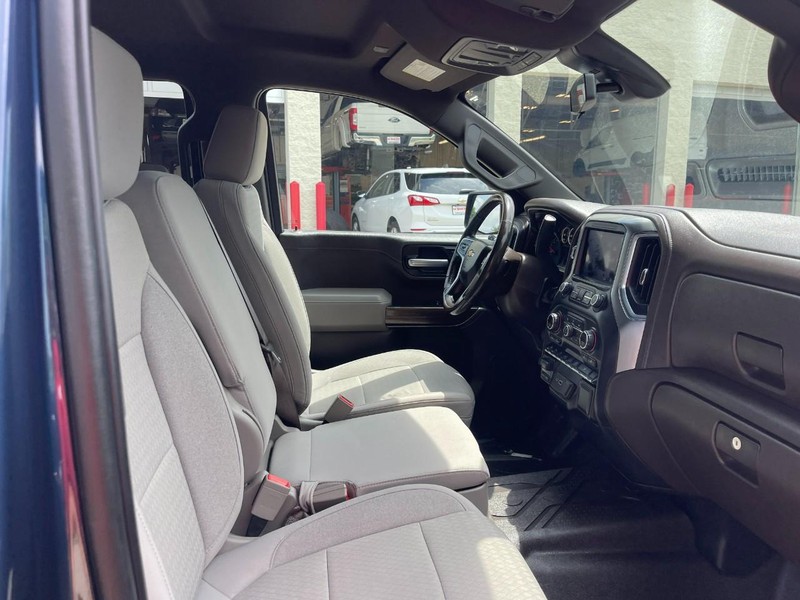 Chevrolet Silverado 1500 Vehicle Image 12
