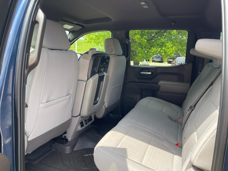 Chevrolet Silverado 1500 Vehicle Image 17