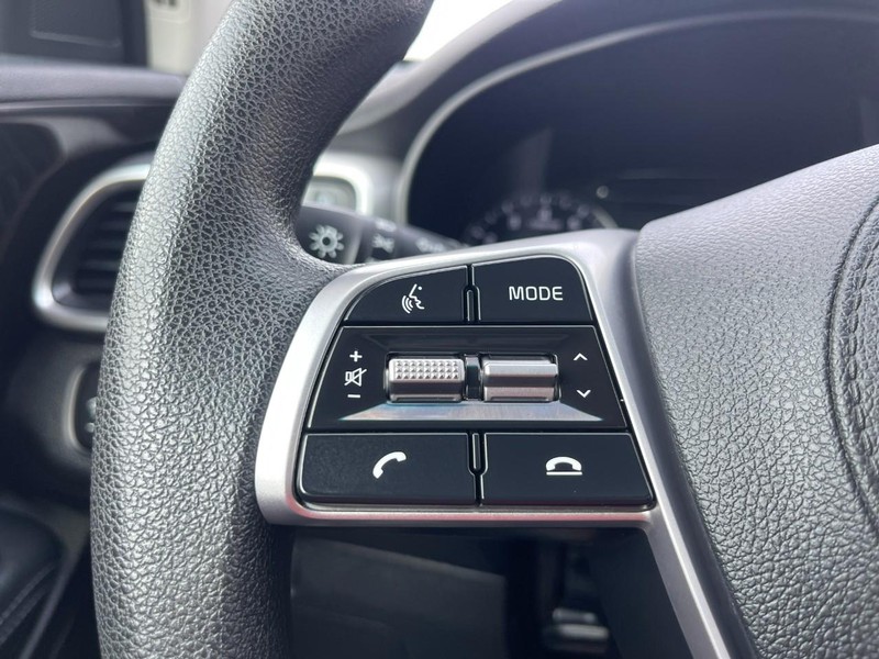 Kia Sorento Vehicle Image 27