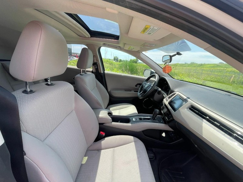 Honda HR-V Vehicle Image 04