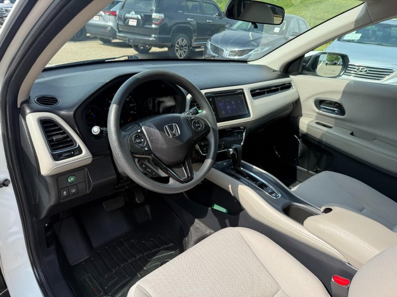 Honda HR-V Vehicle Image 10