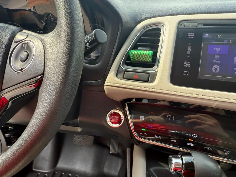 Honda HR-V Vehicle Image 15