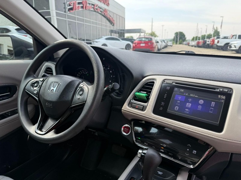Honda HR-V Vehicle Image 25