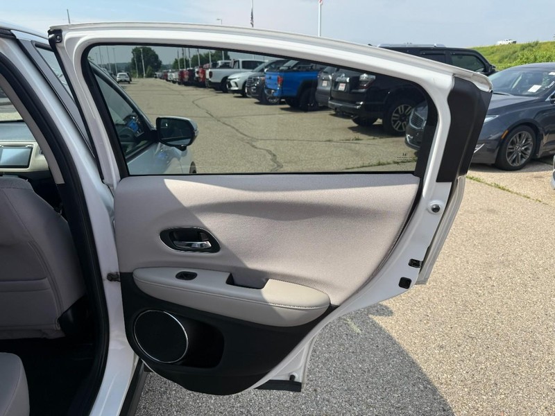 Honda HR-V Vehicle Image 27