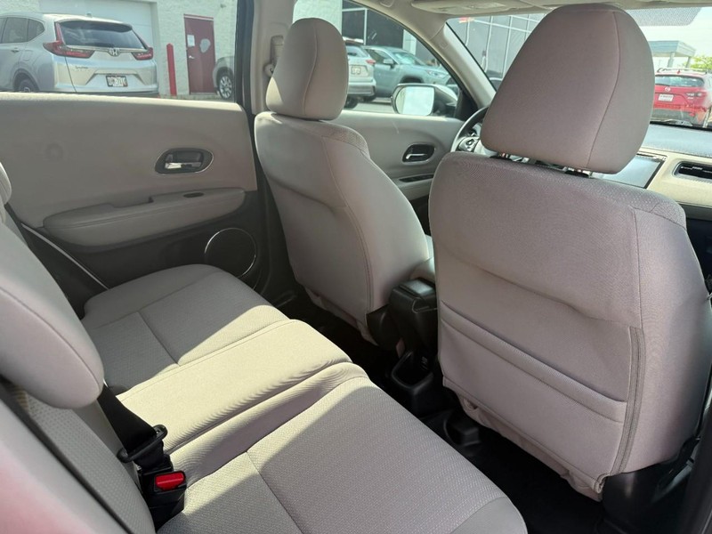 Honda HR-V Vehicle Image 28