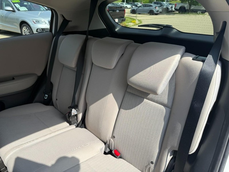 Honda HR-V Vehicle Image 32