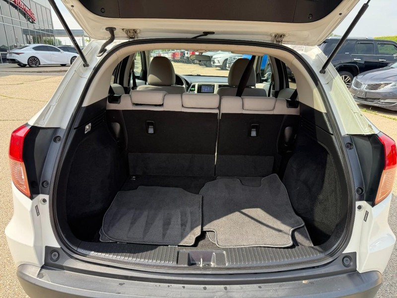 Honda HR-V Vehicle Image 34