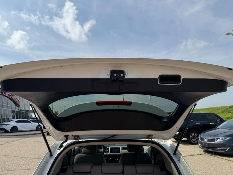 Honda HR-V Vehicle Image 35