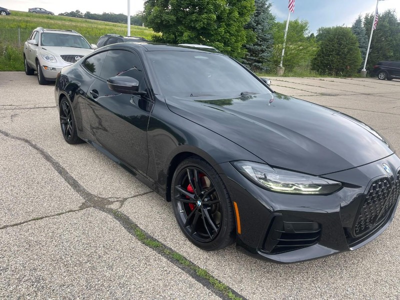 BMW 4 Series Vehicle Image 02