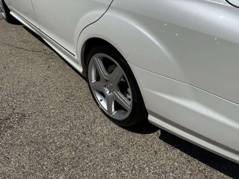 Mercedes-Benz S-Class Vehicle Image 08