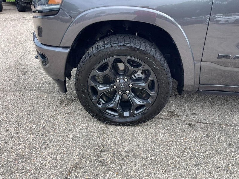 Ram 1500 Vehicle Image 12