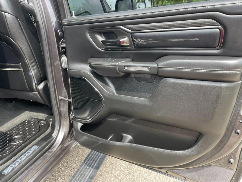 Ram 1500 Vehicle Image 20