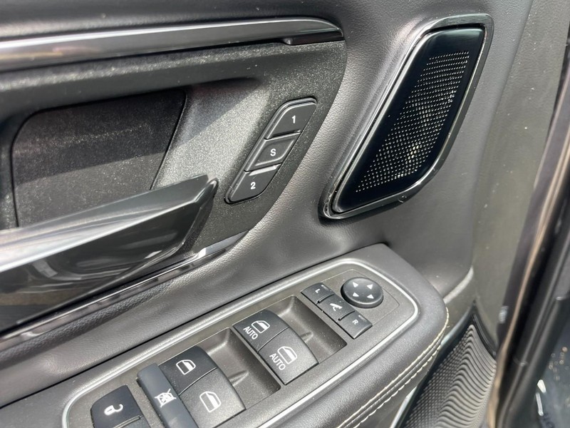 Ram 1500 Vehicle Image 26