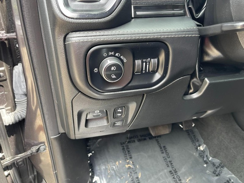 Ram 1500 Vehicle Image 27