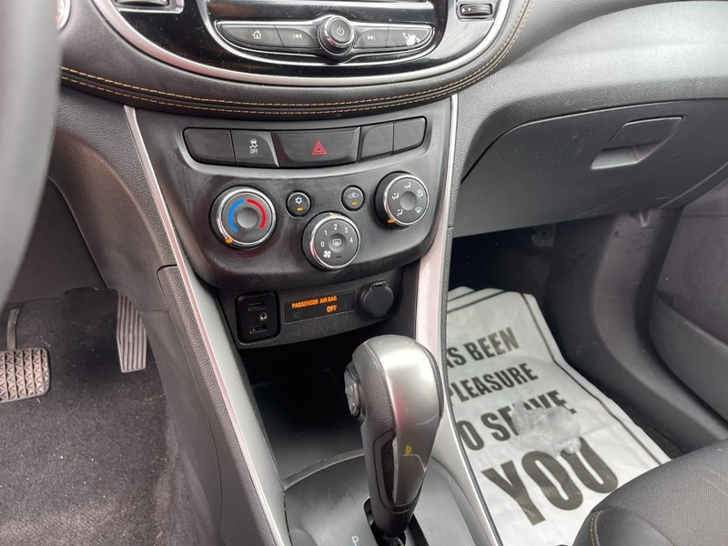 Chevrolet Trax Vehicle Image 26