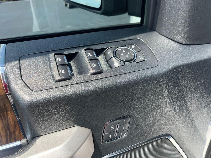 Ford F-150 Vehicle Image 23