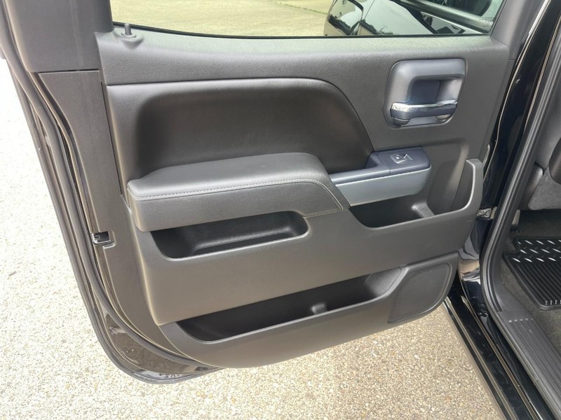 Chevrolet Silverado 1500 Vehicle Image 17