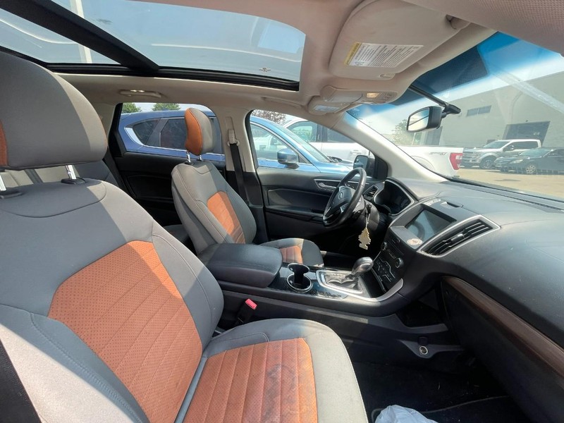 Ford Edge Vehicle Image 04