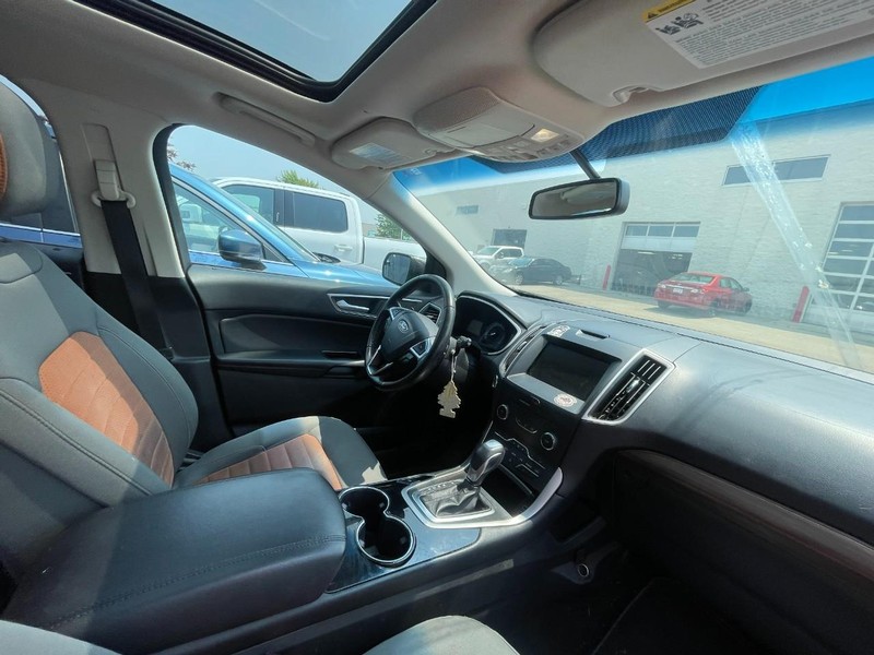 Ford Edge Vehicle Image 05