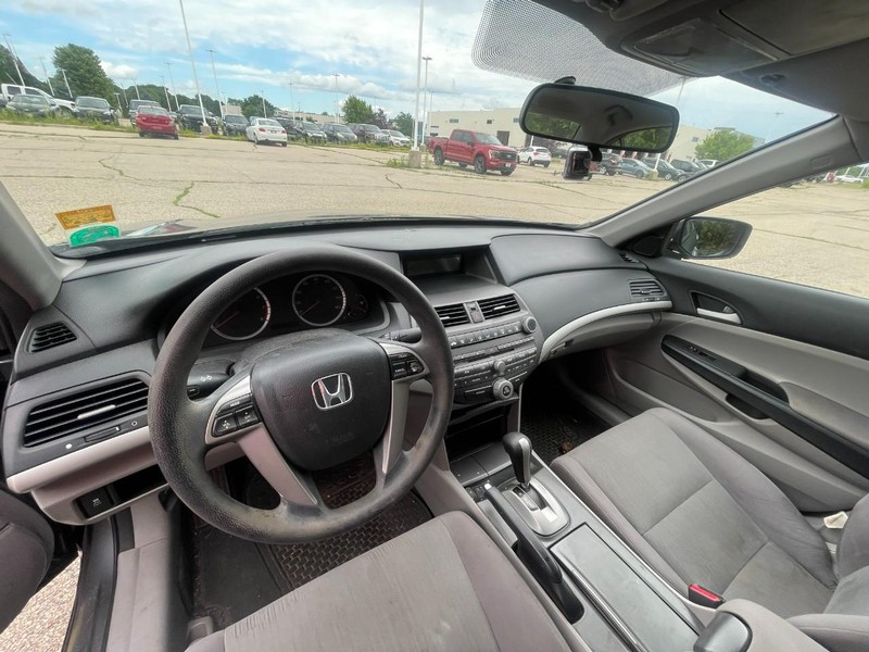 Honda Accord Sedan Vehicle Image 04