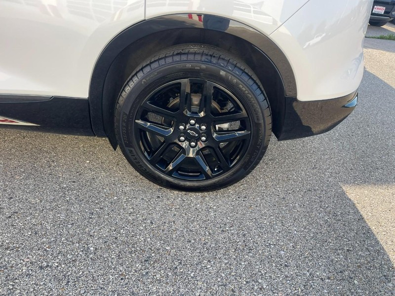 Chevrolet Blazer Vehicle Image 05