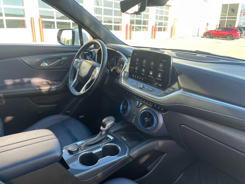 Chevrolet Blazer Vehicle Image 09
