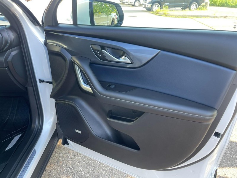 Chevrolet Blazer Vehicle Image 13