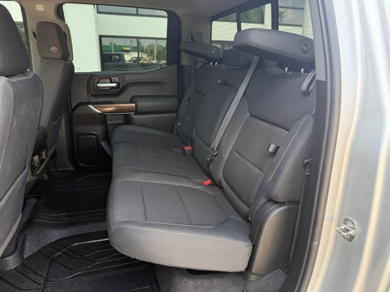 Chevrolet Silverado 1500 Vehicle Image 11