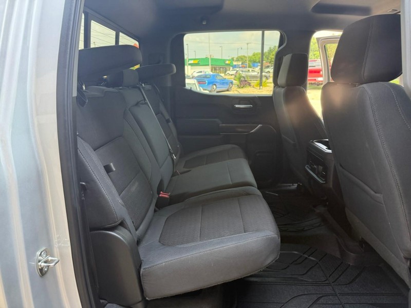 Chevrolet Silverado 1500 Vehicle Image 14