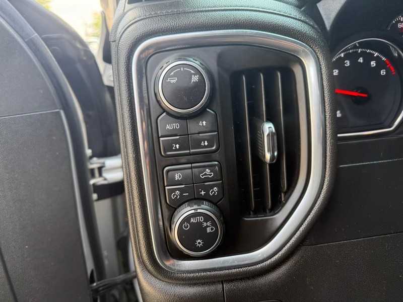 Chevrolet Silverado 1500 Vehicle Image 19