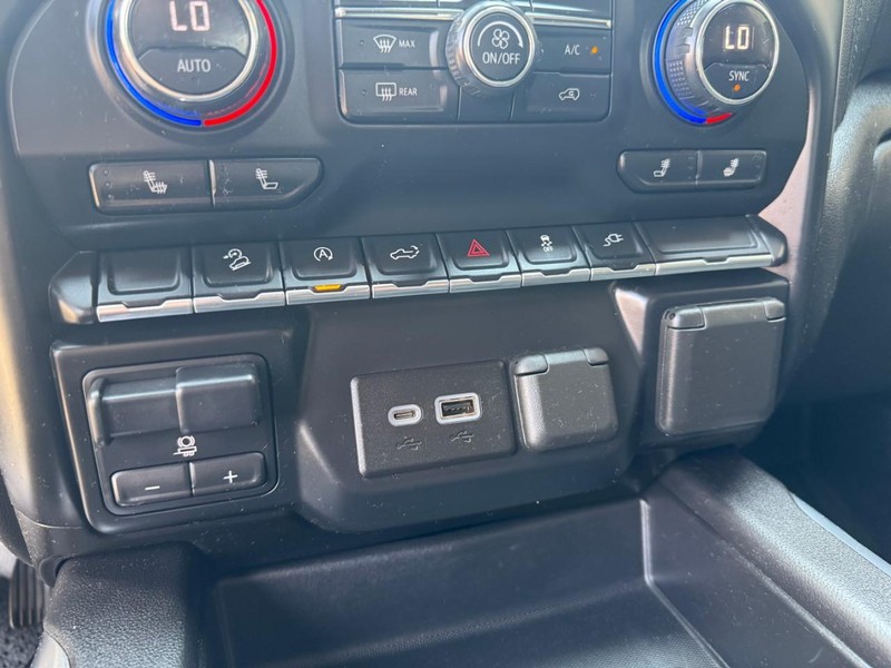Chevrolet Silverado 1500 Vehicle Image 32