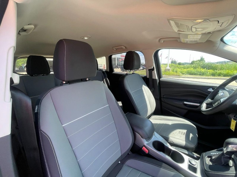 Ford Escape Vehicle Image 04