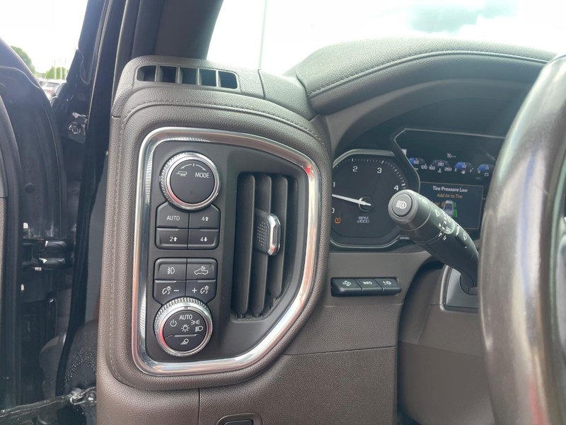 GMC Sierra 2500HD Vehicle Image 20