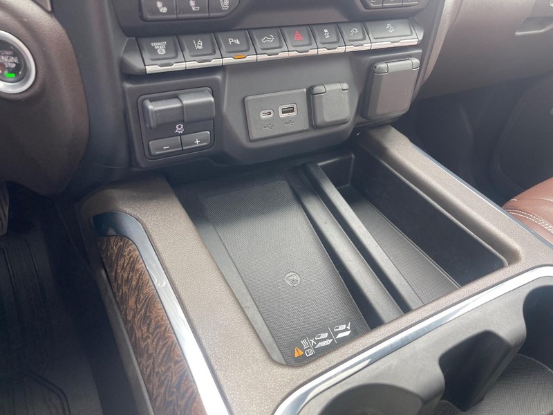 GMC Sierra 2500HD Vehicle Image 32