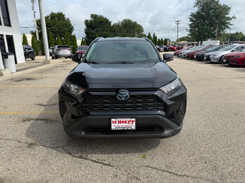 Toyota RAV4 Hybrid Vehicle Image 02