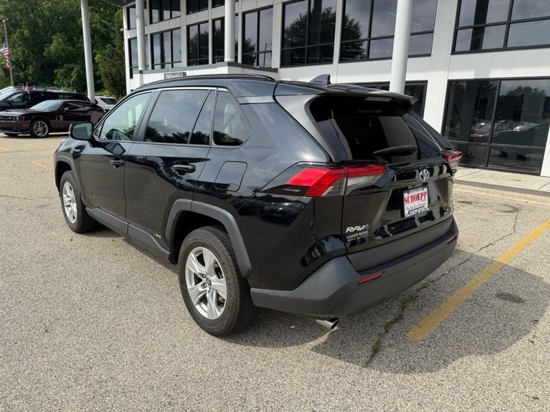 Toyota RAV4 Hybrid Vehicle Image 07