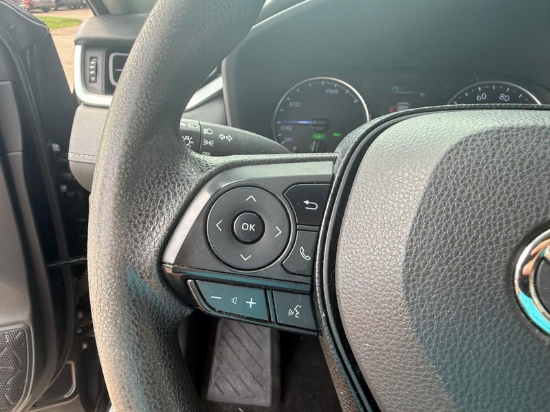 Toyota RAV4 Hybrid Vehicle Image 19
