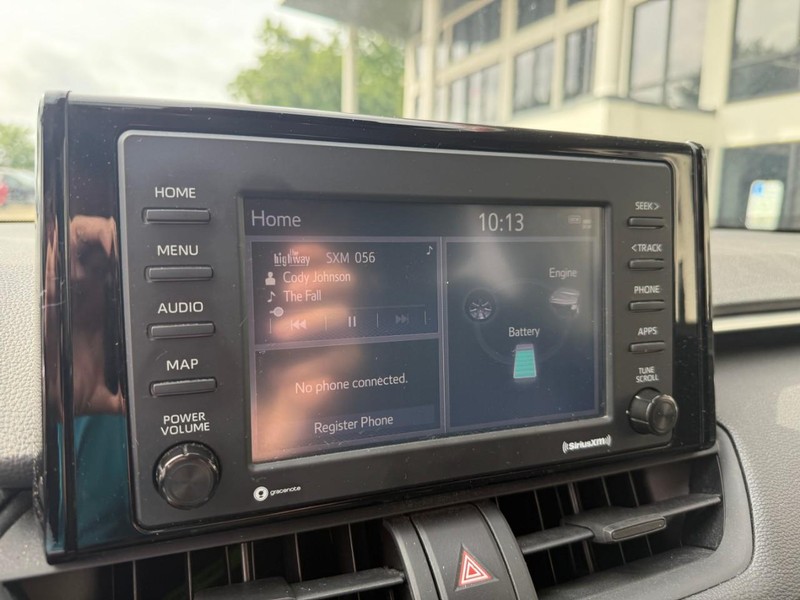 Toyota RAV4 Hybrid Vehicle Image 23