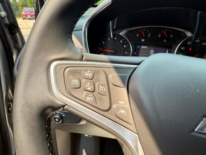 Chevrolet Equinox Vehicle Image 22