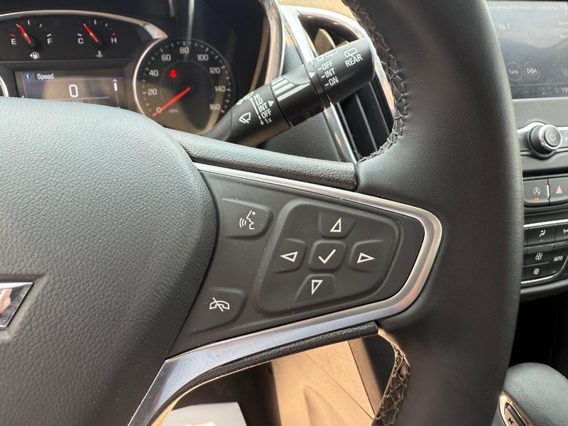 Chevrolet Equinox Vehicle Image 25