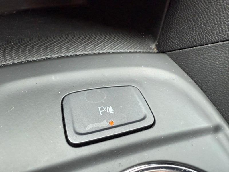 Chevrolet Equinox Vehicle Image 29