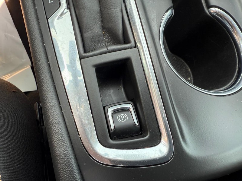 Chevrolet Equinox Vehicle Image 31