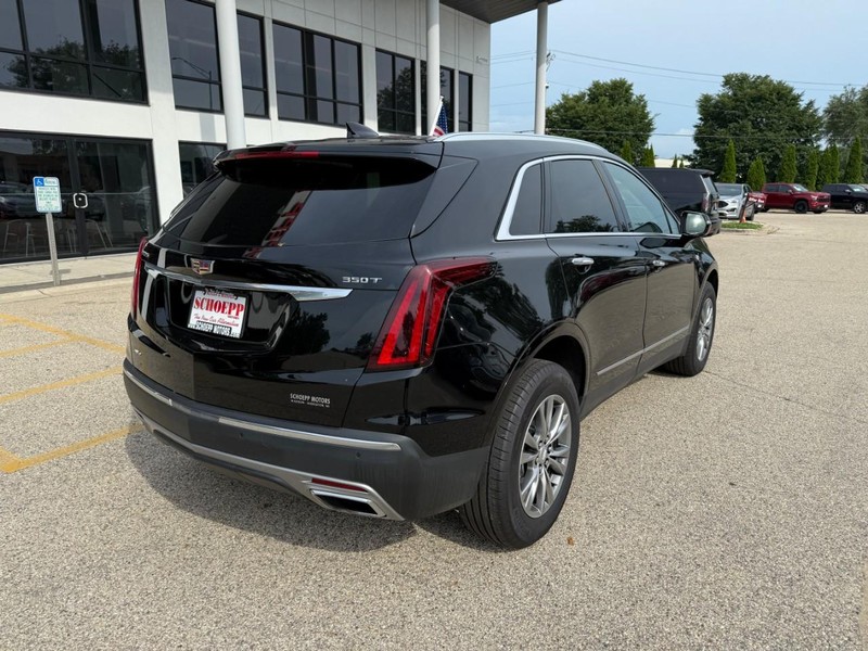 Cadillac XT5 Vehicle Image 05