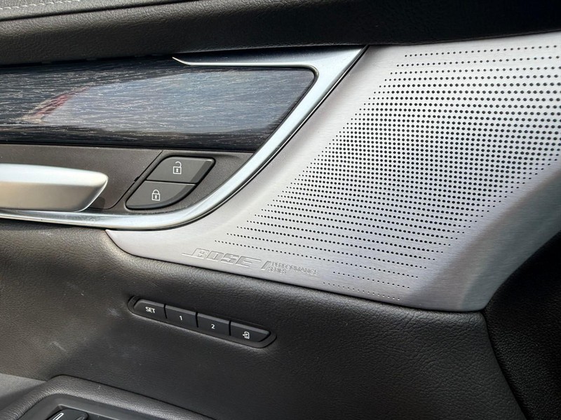 Cadillac XT5 Vehicle Image 20