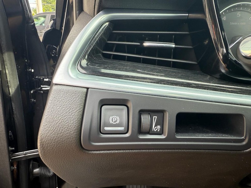 Cadillac XT5 Vehicle Image 22