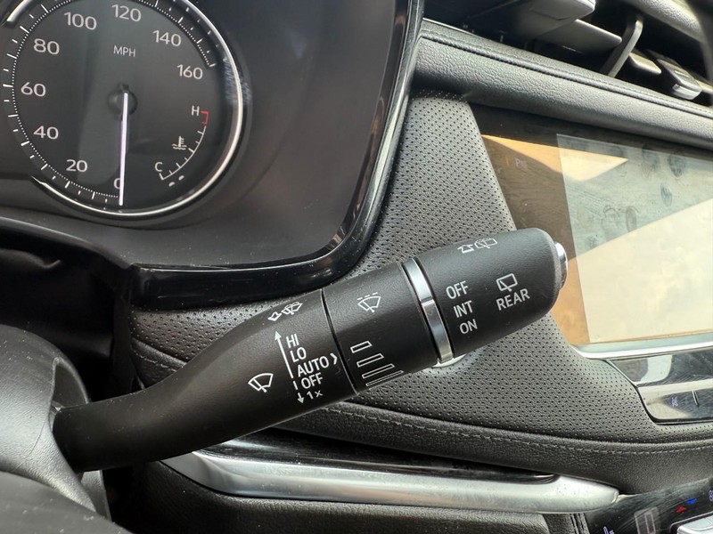 Cadillac XT5 Vehicle Image 27