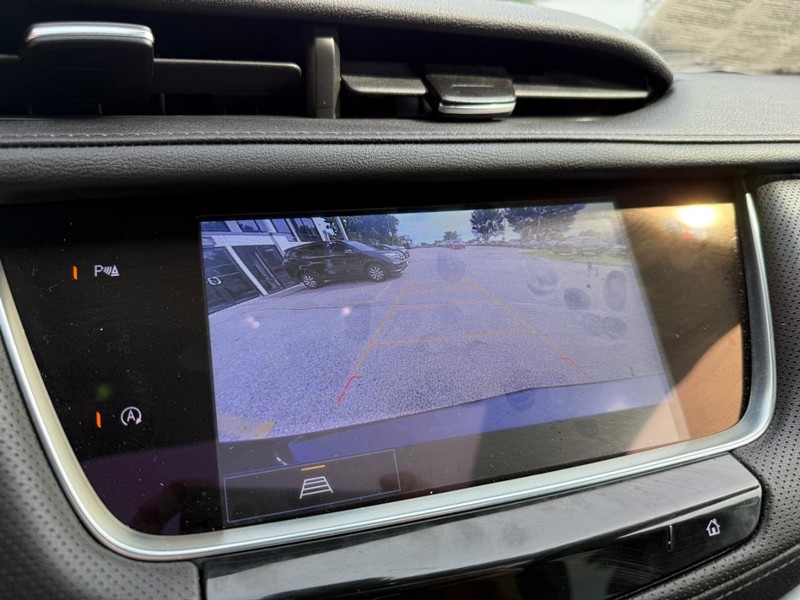 Cadillac XT5 Vehicle Image 39