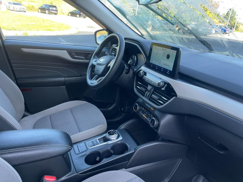 Ford Escape Vehicle Image 09